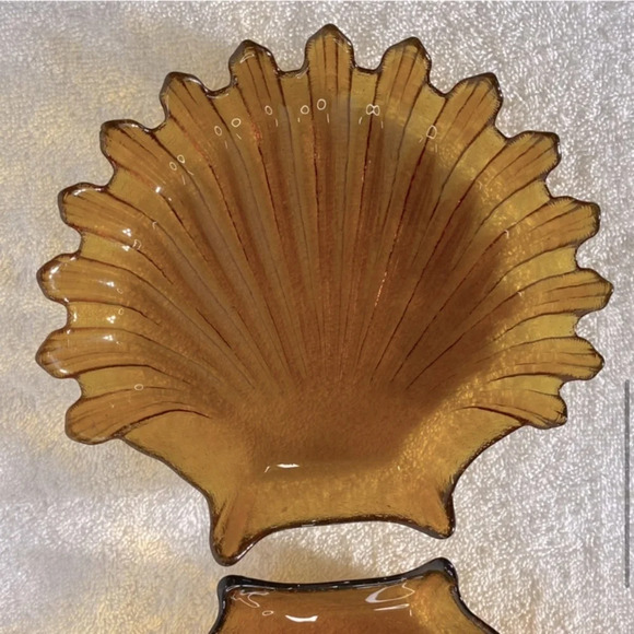Vintage MCM  Amber Glass Shell Dishes x2 - Picture 8 of 10